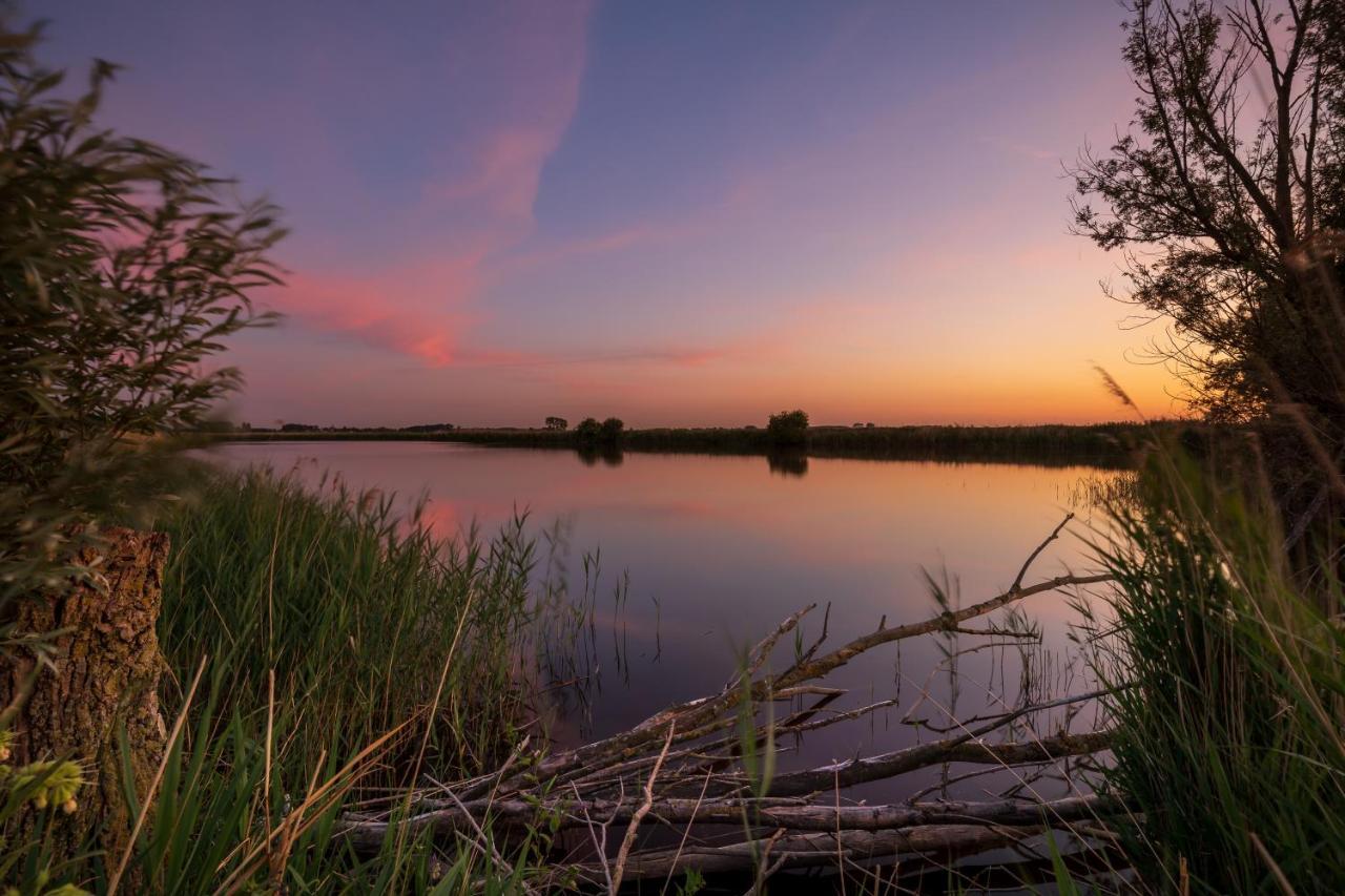 Huisje Op Den Diek Sint Kruis Exteriör bild